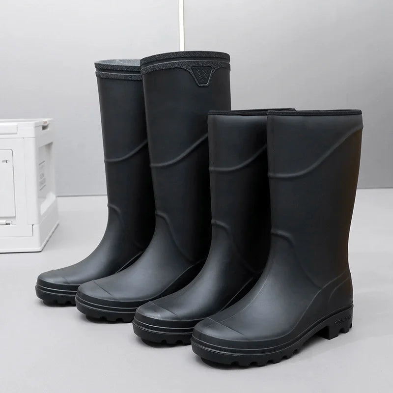 Bota Impermeável PVC Cano Médio para Trabalho e Chuva com Solado Antiderrapante